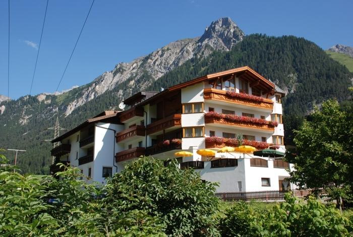 Troschana Hotel 4*
