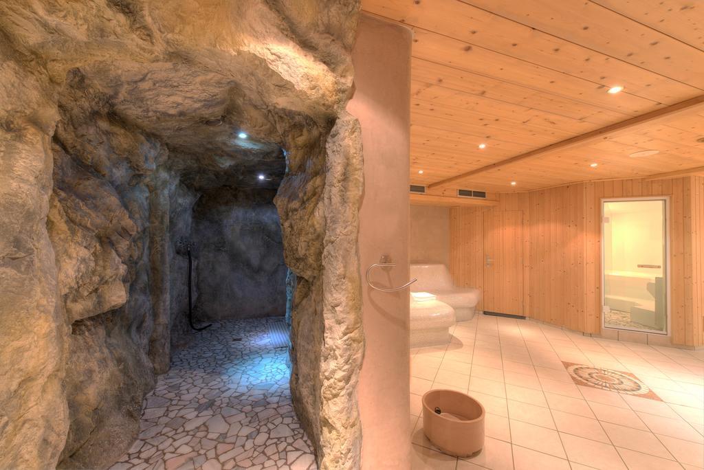 Troschana Hotel 4*